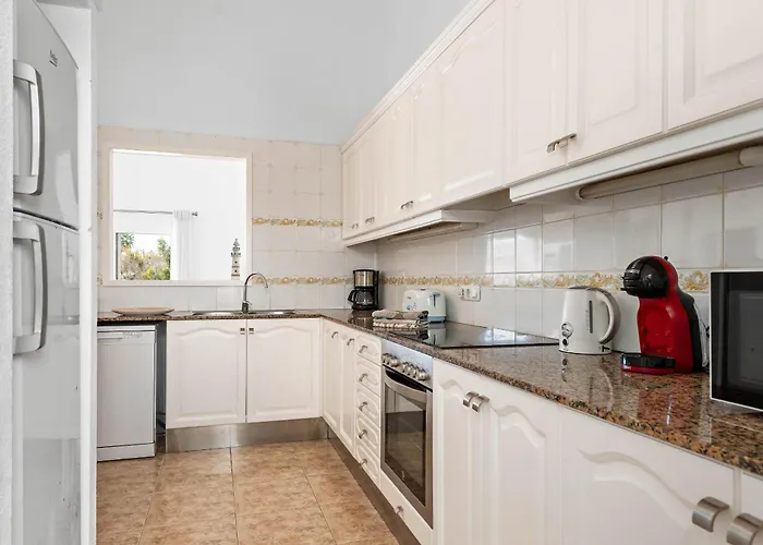 Villa Noelia By Escape Santo Tomas